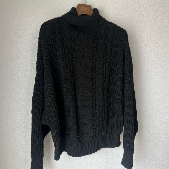 🖤 Worthington Oversized Cropped Cable Knit Sweater | Black | MP 🖤 - Picture 2 of 4